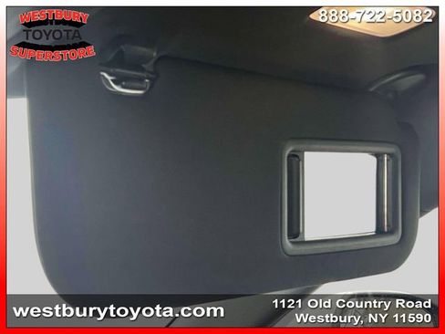 Used 2023 Toyota Crown AWD/4WD image 33