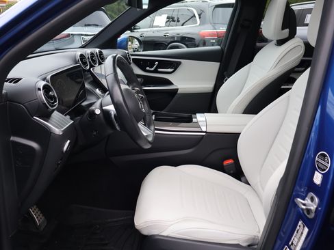 Certified 2023 Mercedes-Benz GLC 300 image 10
