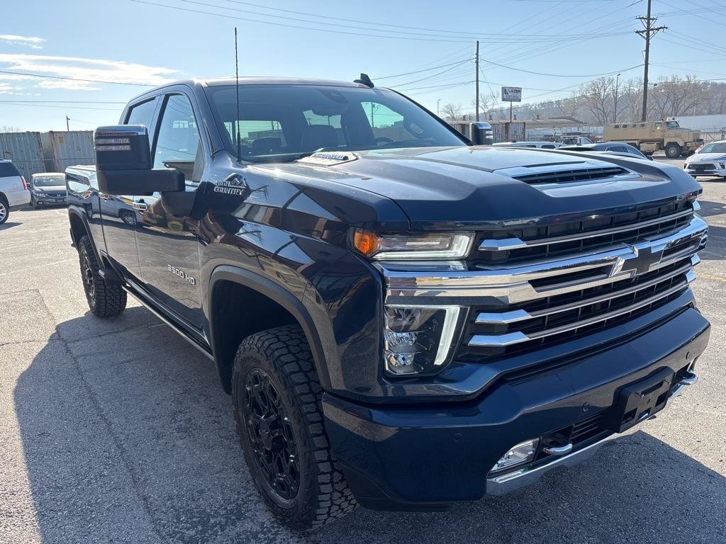 Used 2022 Chevrolet Silverado 3500 High Country AWD/4WD image 4