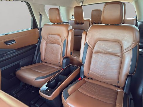 Used 2022 Nissan Pathfinder Platinum w/ Cargo Package image 13