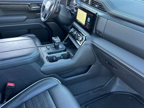 Used 2023 GMC Sierra 1500 AT4X image 16