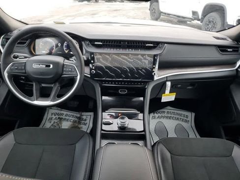 New 2026 Jeep Grand Cherokee Altitude AWD/4WD image 21