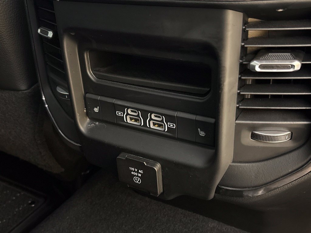Used 2024 RAM 3500 Limited AWD/4WD image 24