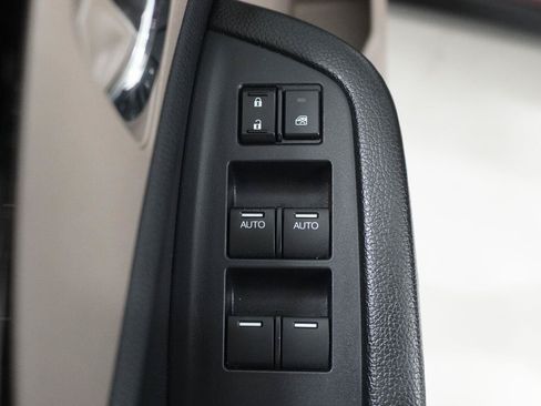 Used 2016 Honda Pilot Elite image 23