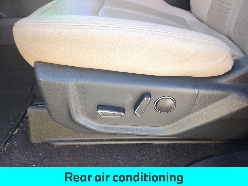 Used 2024 Ford Expedition Limited RWD image 19