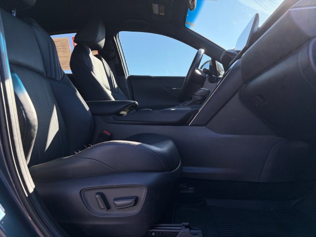 Certified 2023 Toyota Venza Limited AWD/4WD image 19