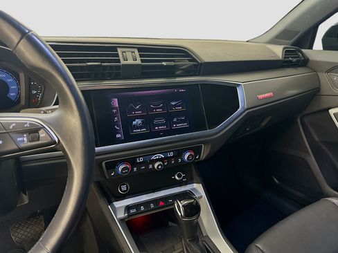 Used 2021 Audi Q3 2.0T Premium Plus w/ Premium Plus Package AWD/4WD image 25