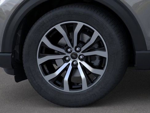 New 2025 Ford Explorer ST-Line w/ Premium Package RWD image 19