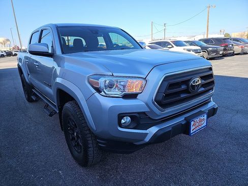 Used 2022 Toyota Tacoma SR5 image 11