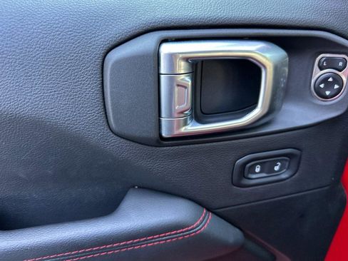 Used 2023 Jeep Wrangler Unlimited Rubicon 4xe image 10