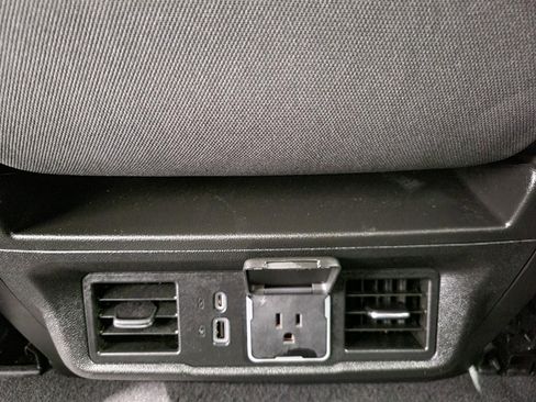 Used 2024 Chevrolet Silverado 1500 LT image 22