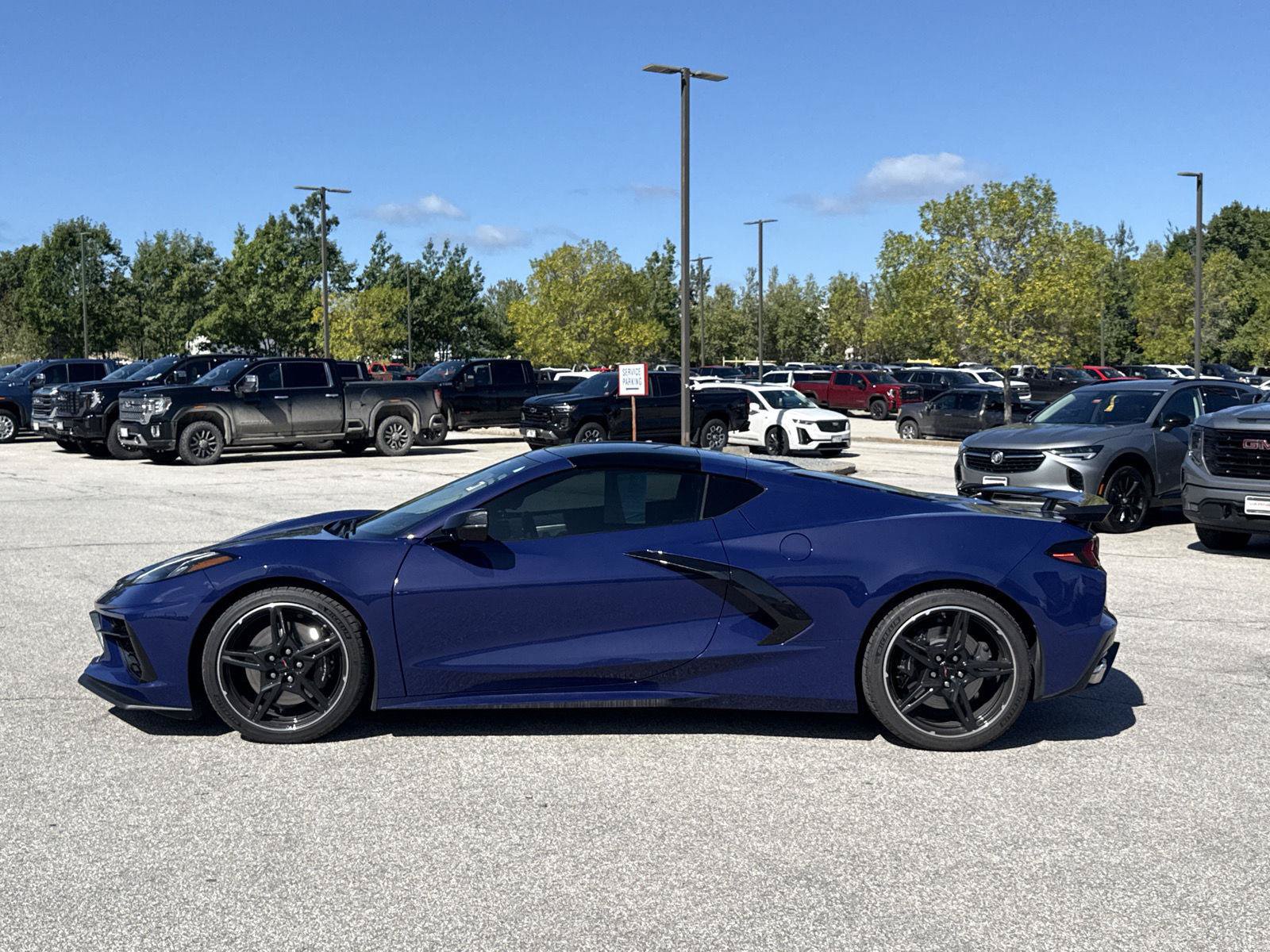 Used 2025 Chevrolet Corvette Stingray Preferred Cpe w/ Z51 Performance Package RWD image 3