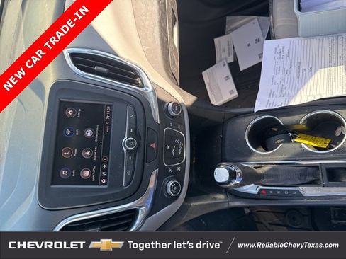 Used 2020 Chevrolet Equinox LT image 29