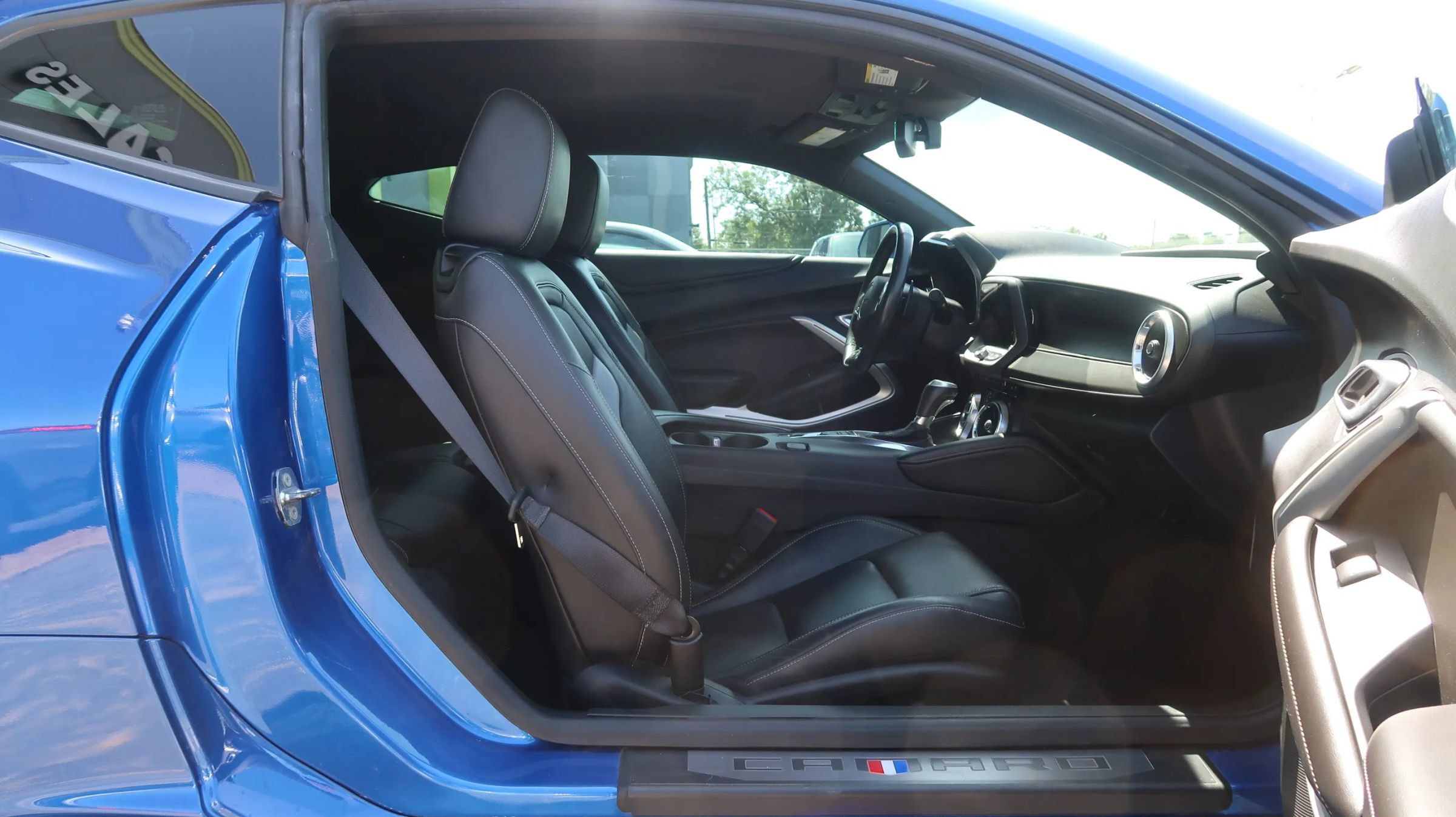 Used 2018 Chevrolet Camaro SS RWD image 22