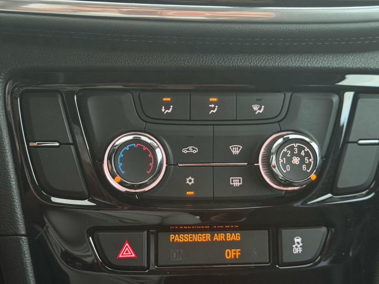Used 2018 Buick Encore Preferred AWD/4WD image 23