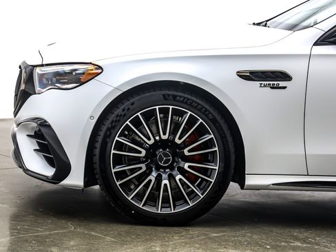 New 2026 Mercedes-Benz E 53 AMG e 4MATIC Sedan image 10