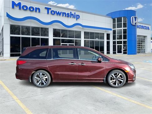 Certified 2018 Honda Odyssey Elite image 7
