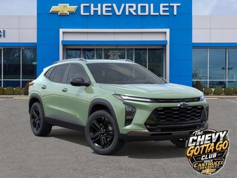 New 2026 Chevrolet Trax ACTIV w/ Sunroof Package FWD image 7