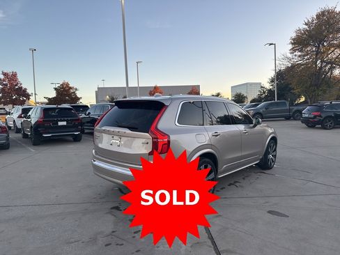 Certified 2023 Volvo XC90 B6 Ultimate w/ Lounge Package image 5