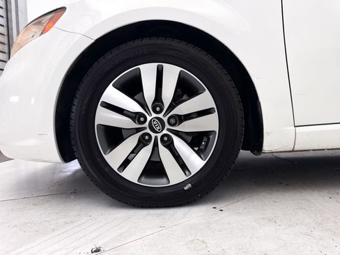 Used 2013 Kia Forte Koup EX FWD image 4
