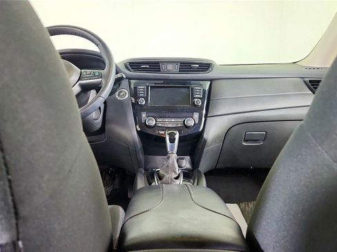 Used 2019 Nissan Rogue SV w/ Premium Package image 33