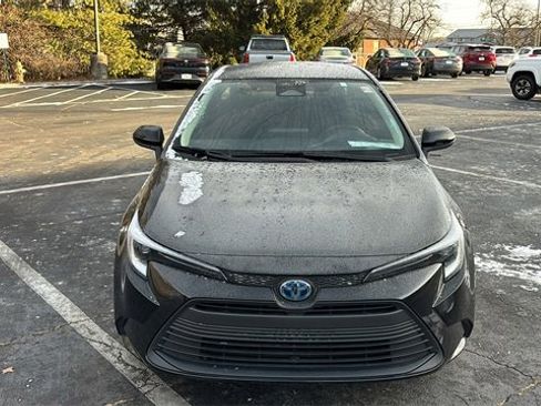 Used 2024 Toyota Corolla LE image 8