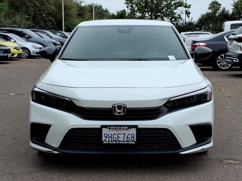 Used 2023 Honda Civic Sport image 2