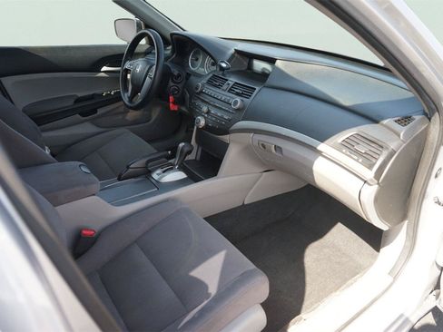 Used 2012 Honda Accord LX image 17