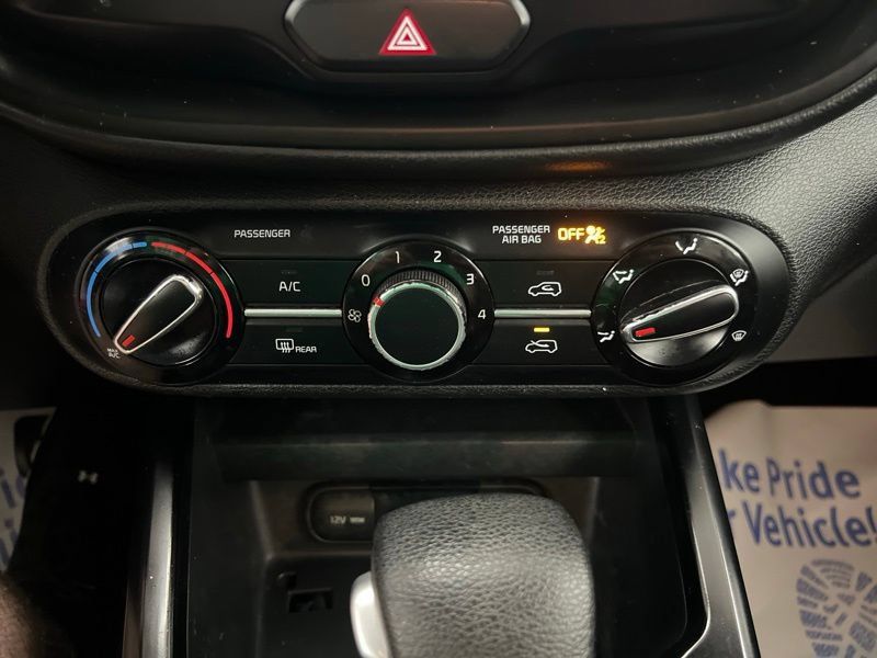 Used 2020 Kia Soul LX FWD image 26