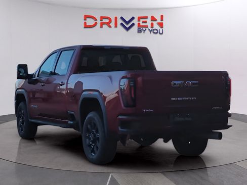Used 2024 GMC Sierra 2500 AT4 w/ AT4 Premium Plus Package image 3