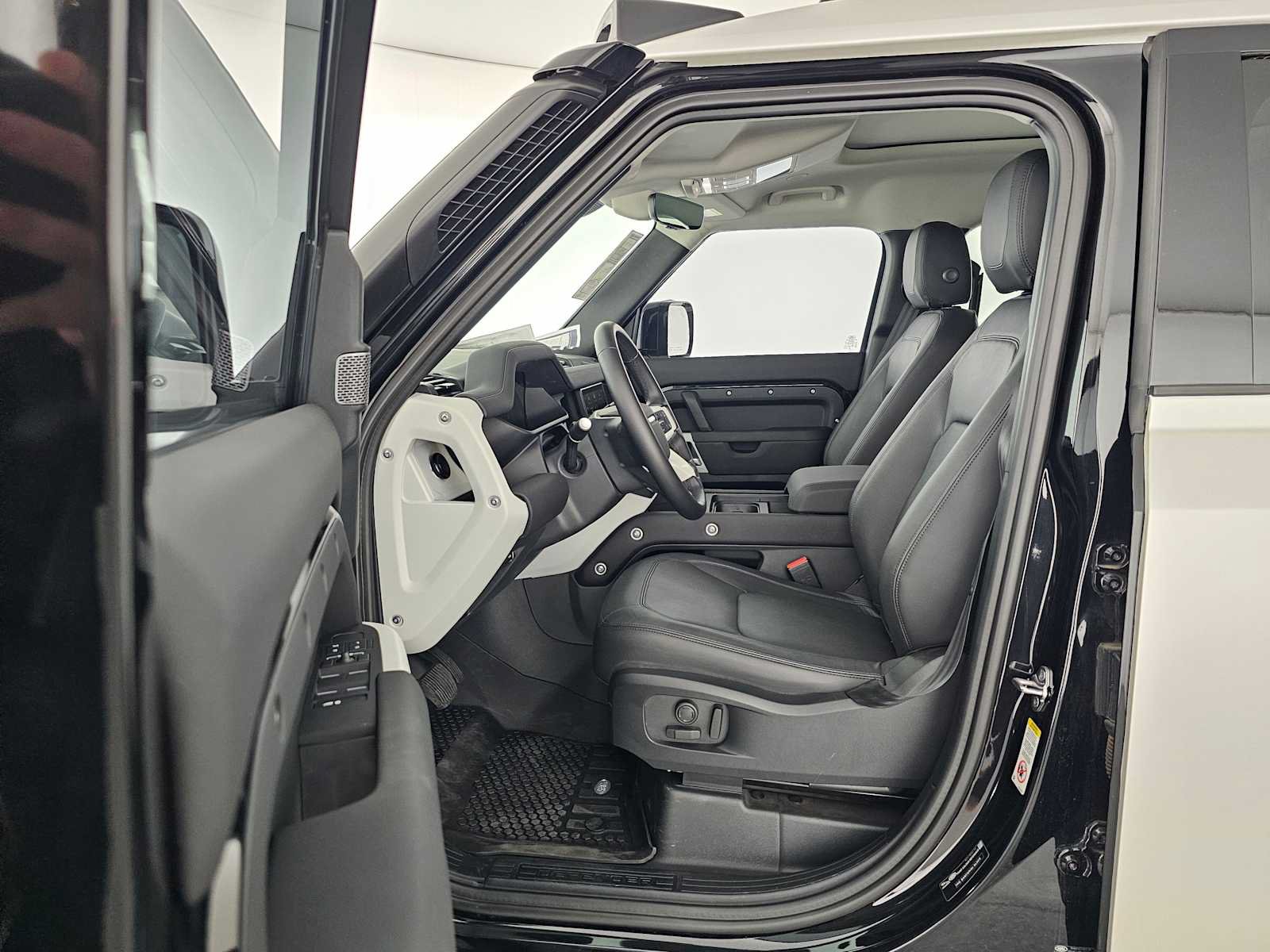 New 2024 Land Rover Defender 110 S AWD/4WD image 20