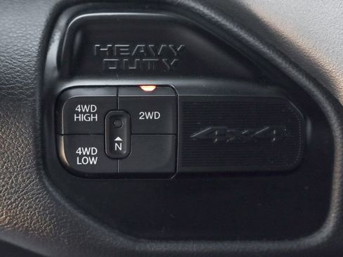 Used 2022 RAM 2500 Big Horn image 37