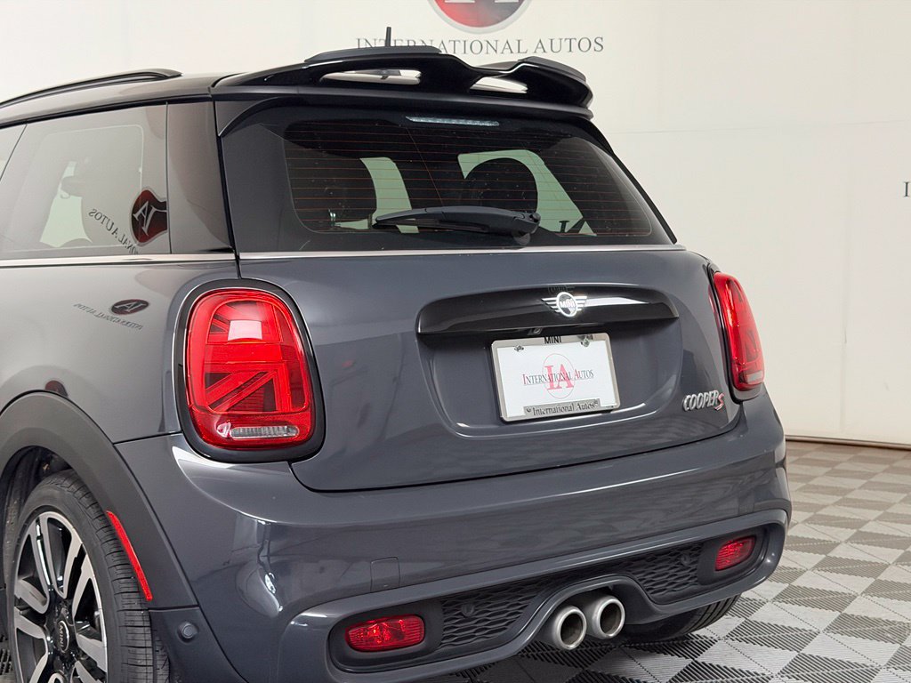 Used 2019 MINI Cooper S w/ Storage Package FWD image 10