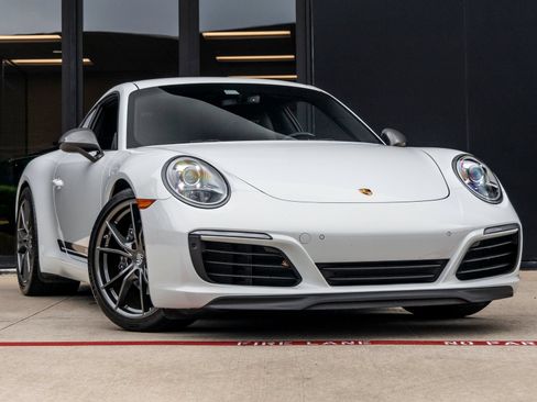 Certified 2018 Porsche 911 Carrera T RWD image 6