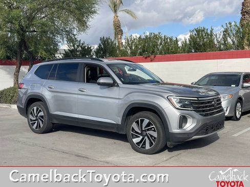 Used 2024 Volkswagen Atlas SE image 1