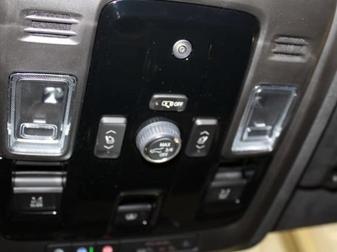 Used 2026 Cadillac Escalade Platinum Sport w/ LPO, ONYX Package AWD/4WD image 47