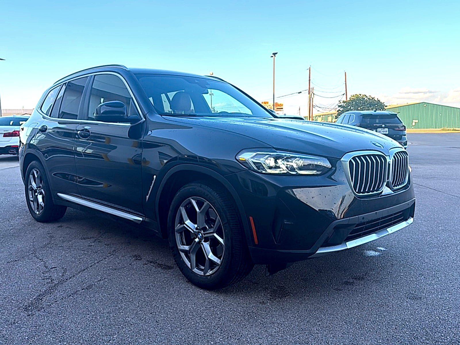 Used 2024 BMW X3 sDrive30i w/ Premium Package RWD image 3