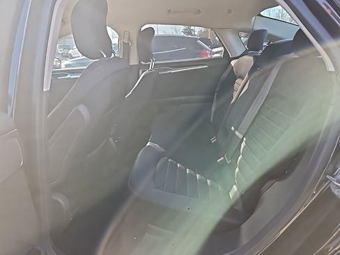 Used 2013 Ford Fusion SE image 14