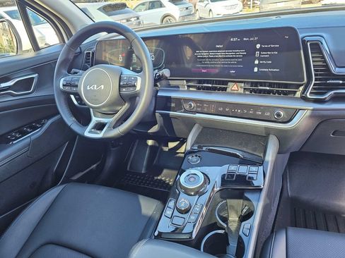 Used 2025 Kia Sportage EX w/ EX Premium Package AWD/4WD image 11