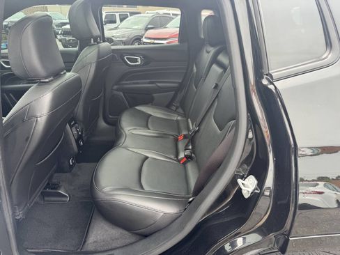 Used 2023 Jeep Compass High Altitude AWD/4WD image 9