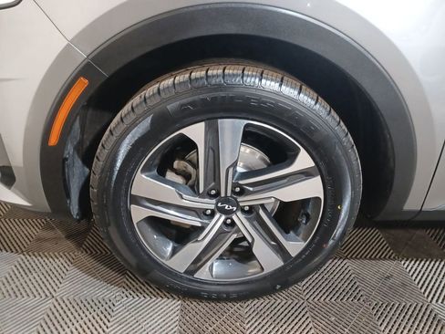 Used 2023 Kia Sorento EX image 18