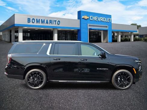 New 2026 Chevrolet Suburban LT w/ Comfort Package AWD/4WD image 6