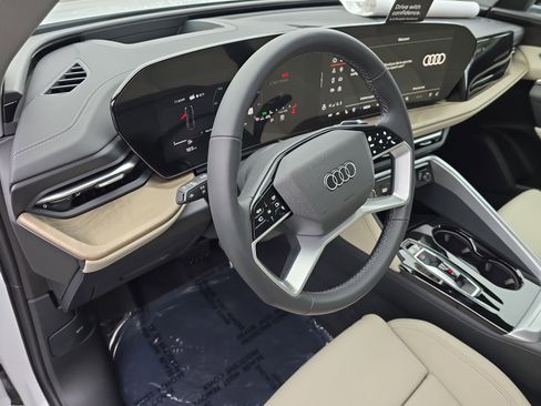 New 2025 Audi Q5 Premium Plus image 16