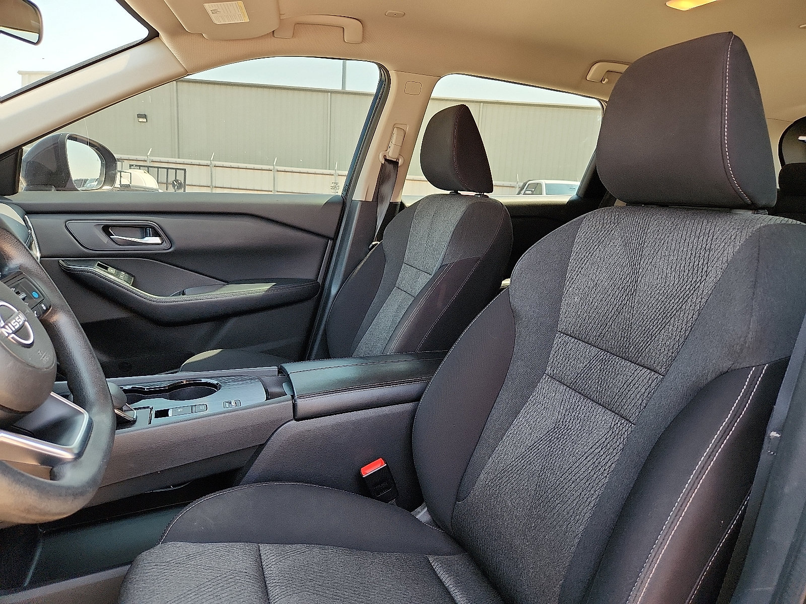 Used 2024 Nissan Rogue SV FWD image 12