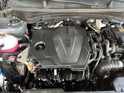 Used 2025 Kia Sportage LX FWD image 29