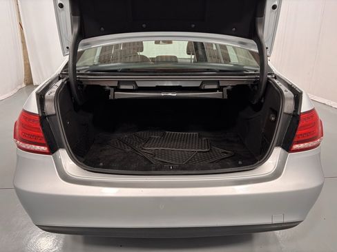 Used 2014 Mercedes-Benz E 250 BlueTEC 4MATIC Sedan image 27