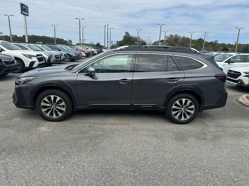 Used 2025 Subaru Outback Touring image 12