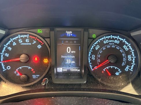 Used 2023 Toyota Tacoma SR image 13