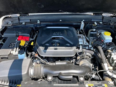 Used 2023 Jeep Wrangler Unlimited Sport AWD/4WD image 32