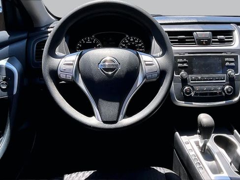 Used 2017 Nissan Altima 2.5 S w/ Power Driver Seat Package FWD image 6